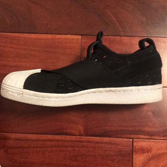 Adidas Flat Shoes - Picture 2 of 6